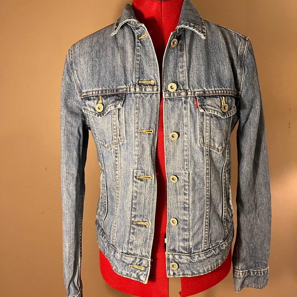 Levi’s vintage jean jacket small